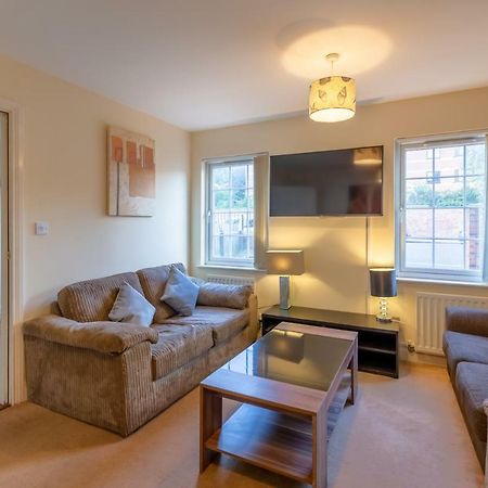 Newcastle City Centre Spacious Town House Free Parking And Wifi Exterior photo